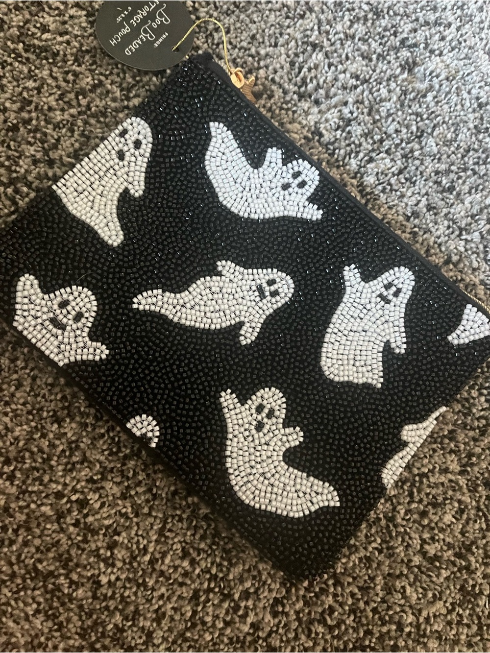 Beaded storage pouch
